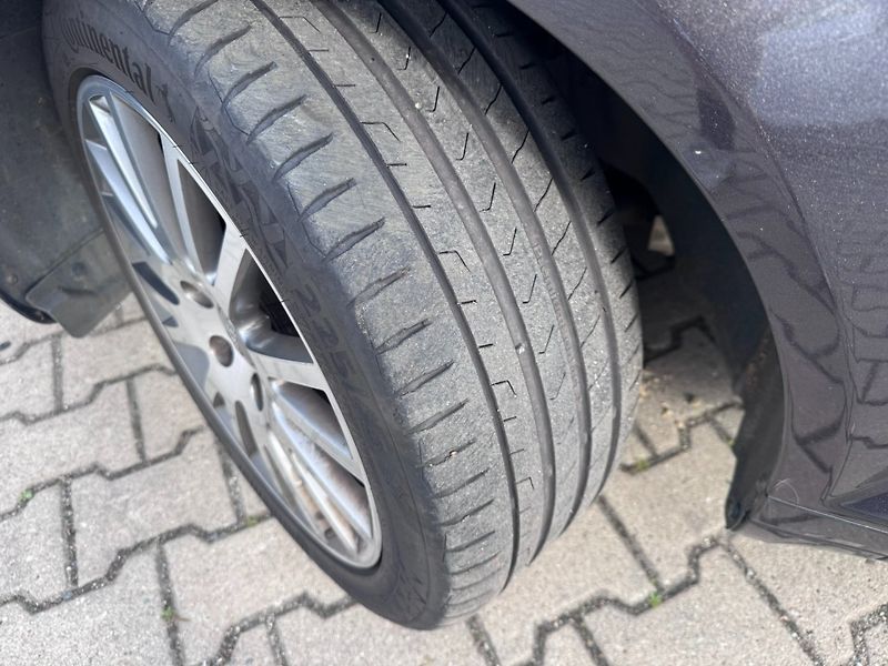 Audi A3 (2011) 2,0 TDI 103 KW 2. MAJ 2X KOLA - fotka 2 z 49