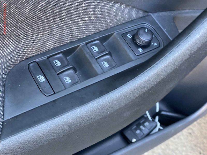 Škoda Kamiq (2020) 1.0 TSi, Style, DSG, navi - fotka 11 z 18