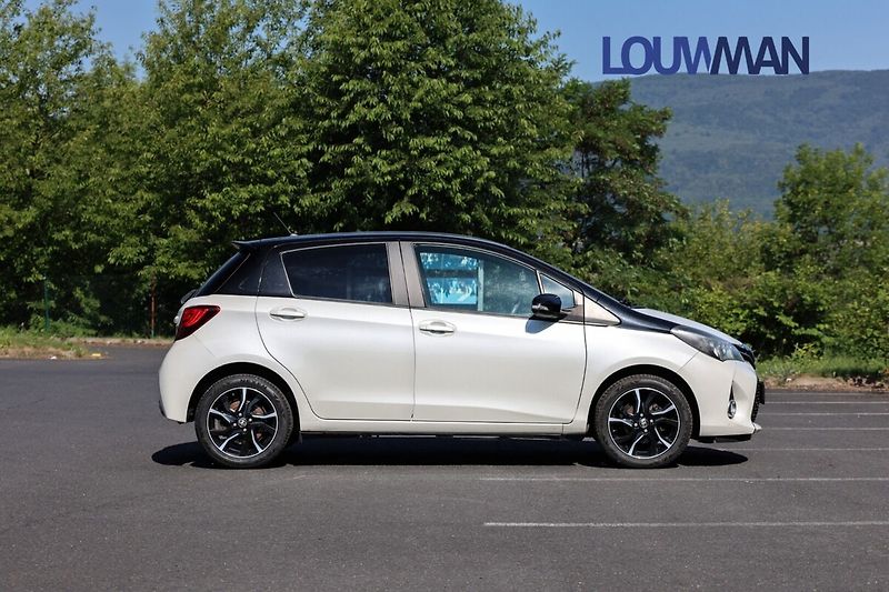 Toyota Yaris 1.33 VVT-i Selection Senso Sma - fotka 23 z 23