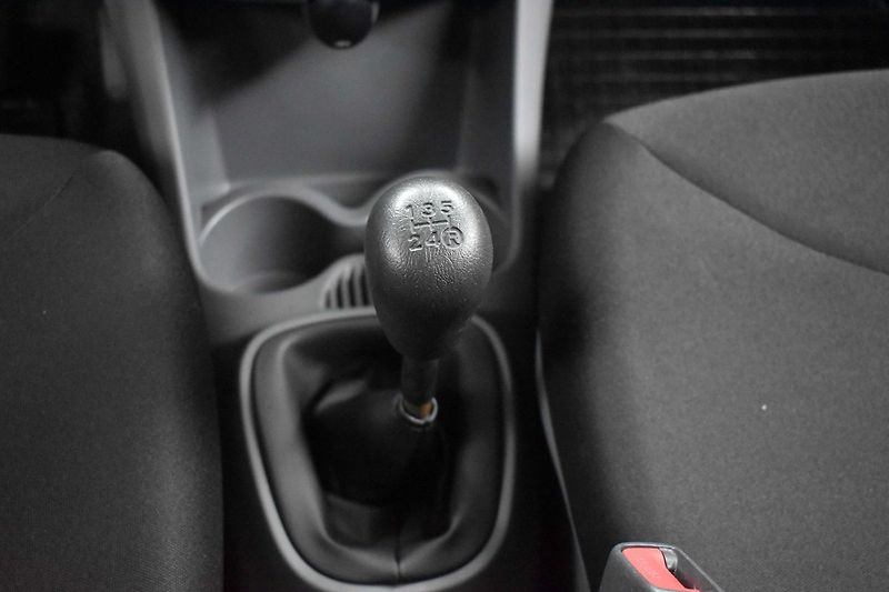 Toyota Aygo 1.0 VVT-i Terra Cool*KLIMA*ČR* - fotka 20 z 36