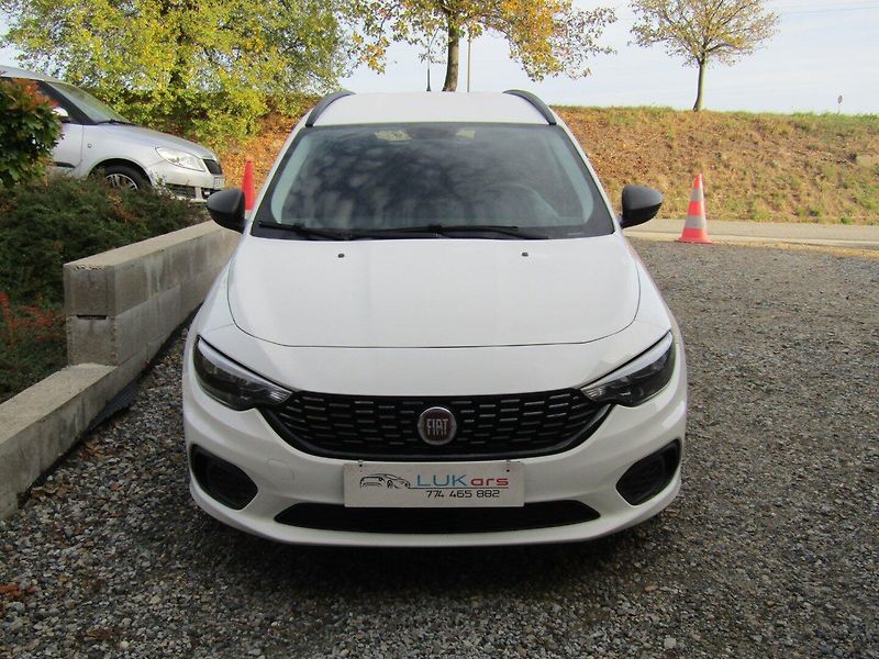 Fiat Tipo (2018) 1.4 16V 70kW - fotka 6 z 39
