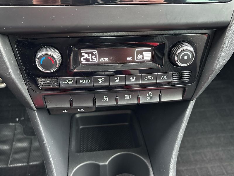 Škoda Rapid MONTE CARLO - fotka 20 z 25