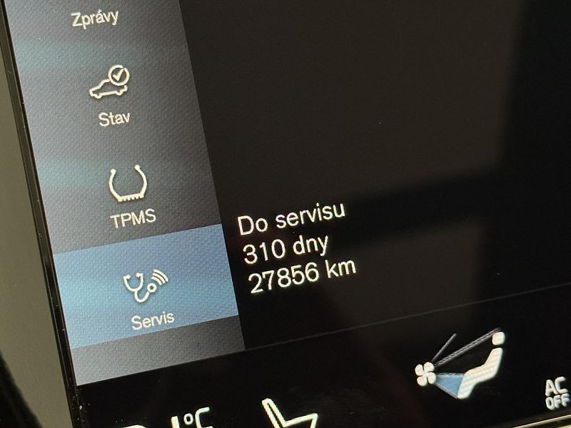 Volvo XC90 B5 AWD R-DESIGN AUT - fotka 52 z 53