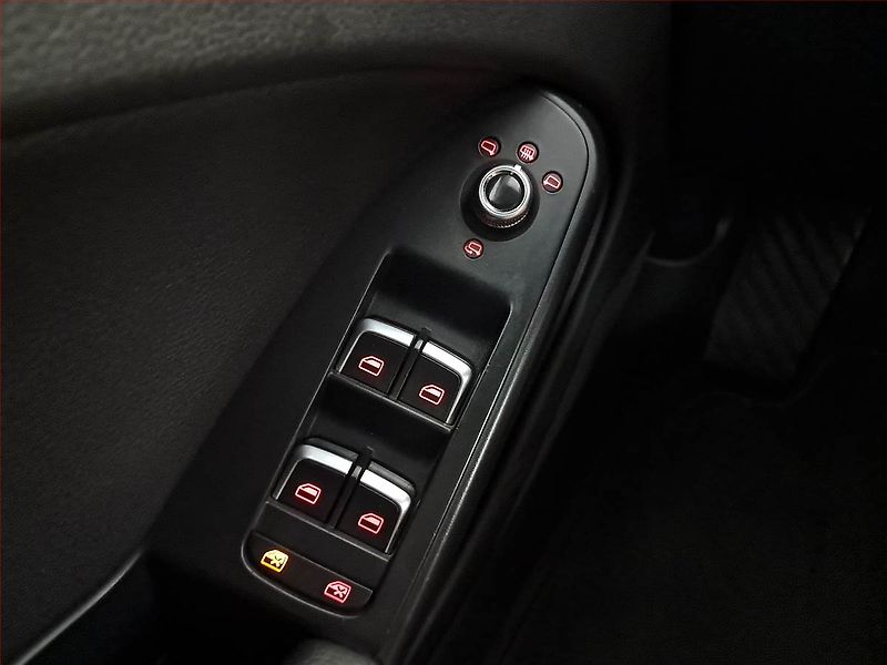 Audi A4 (2014) 2.0 TDI, Automat, Kůže, Navi - fotka 20 z 20