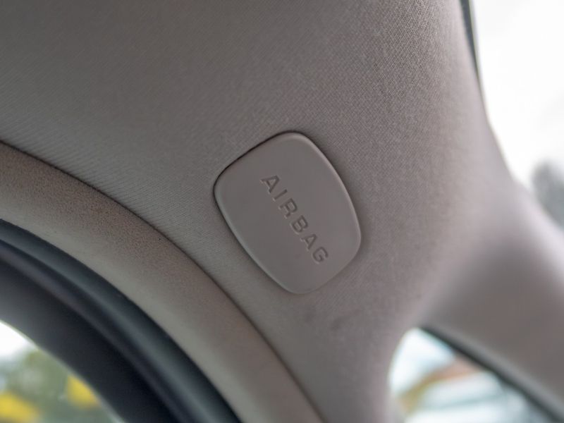 Citroën Grand C4 Picasso (2008) ČR 1.6HDI 80KW – 7SEDADEL - fotka 24 z 41