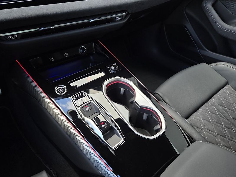 Audi A6 Avant TDi Q Matrix NezTop TZ  - fotka 43 z 62