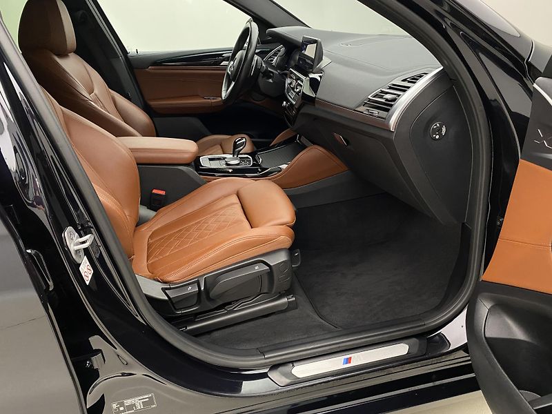 BMW X4 xDRIVE 20i M-PAKET AUT CZ - fotka 23 z 73