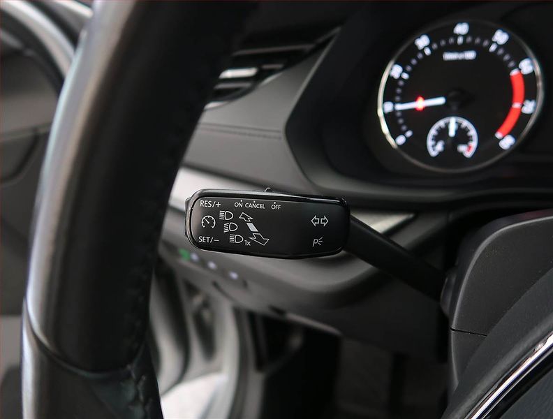 Škoda Octavia (2022) Style 1.0 TSI, Serv.kniha - fotka 21 z 24