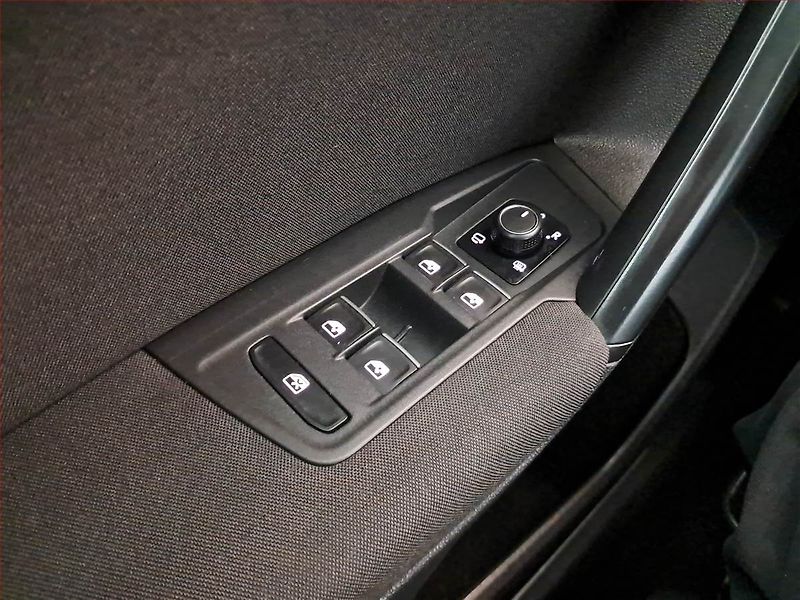 Volkswagen Tiguan (2018) 1.4 TSI, Navi, Tempomat - fotka 16 z 18