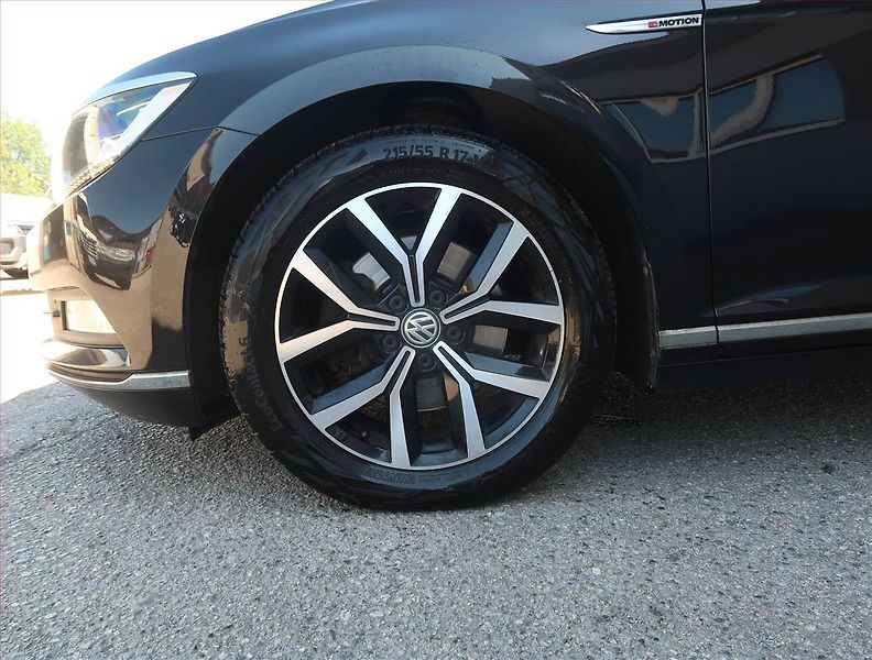 Volkswagen Passat (2016) Highline 2.0 TDI 4Motion, 4X4 - fotka 15 z 20