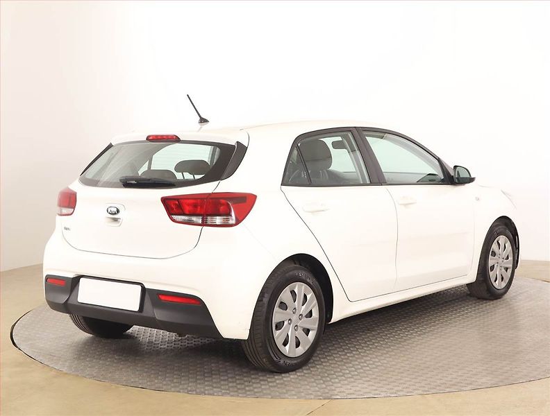 Kia Rio (2017) 1.25 CVVT, Serv.kniha - fotka 5 z 15