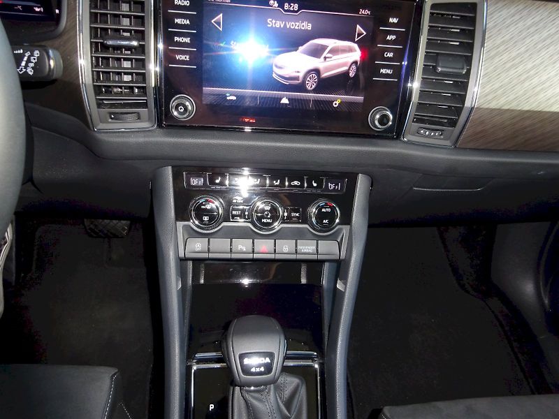 Škoda Kodiaq (2023) STYLE PLUS 4X4 TD 110/2.0 A7A - fotka 13 z 25