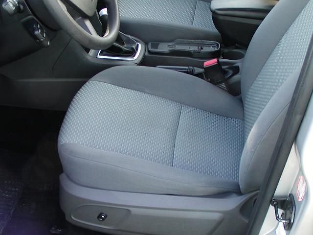 Ford Focus (2006) 1.6TDCi,ESP,EL. SEDAČKY - fotka 11 z 22