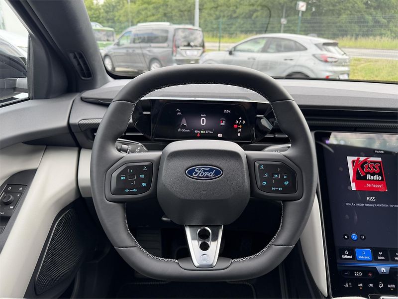 Ford Capri Premium, 5dveřová, 77 kWh prod - fotka 17 z 21