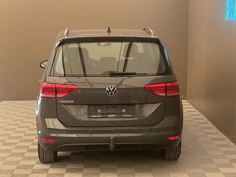 Volkswagen Touran (2021) 2.0 TDi Trendline Pano.  - fotka 6 z 25