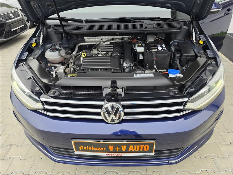 Volkswagen Touran 1,4 TSi 110KW DSG Highline 7MÍ - fotka 48 z 50