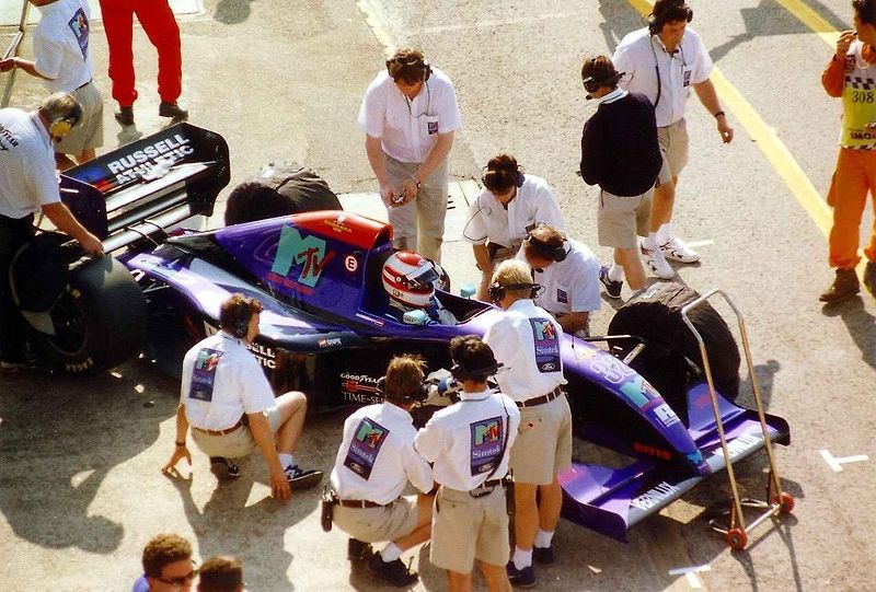 Ayrton Senna v boxu McLaren
