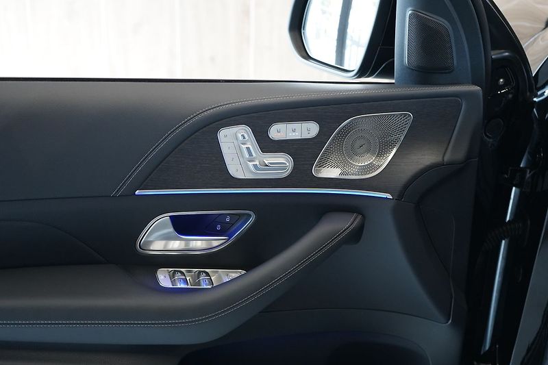 Mercedes-Benz GLS 450d 4MATIC AMG, Exclusiv, TZ - fotka 23 z 50