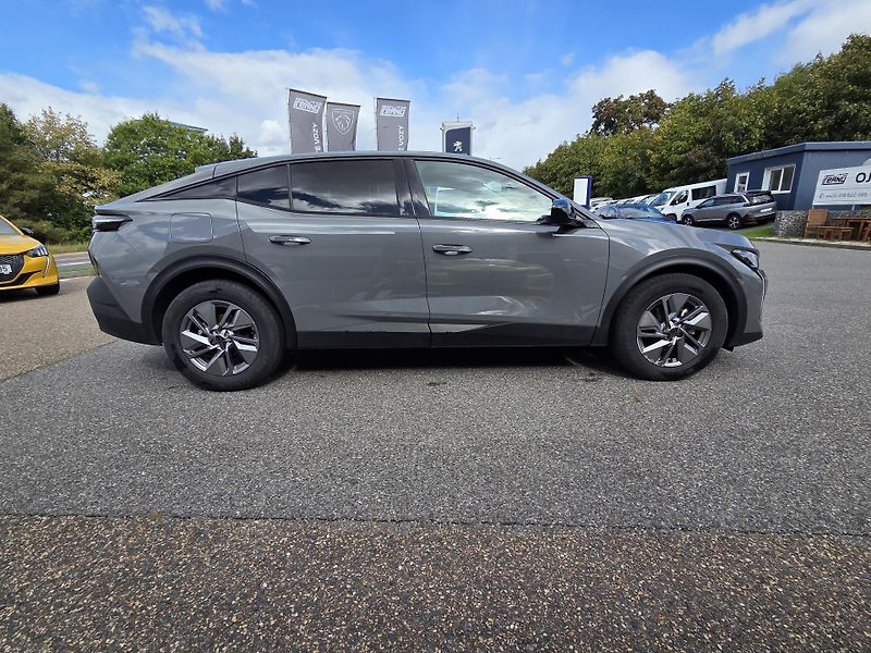 Peugeot 408 (2025) Hybrid e-DCS 145 ALLURE EAT6 - fotka 6 z 31