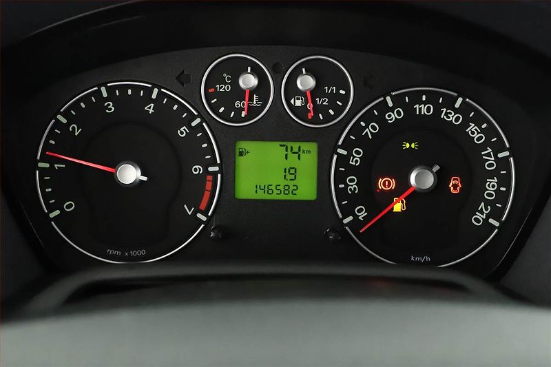 Ford Fusion (2007) 1.4, nová STK, v provozu - fotka 8 z 14