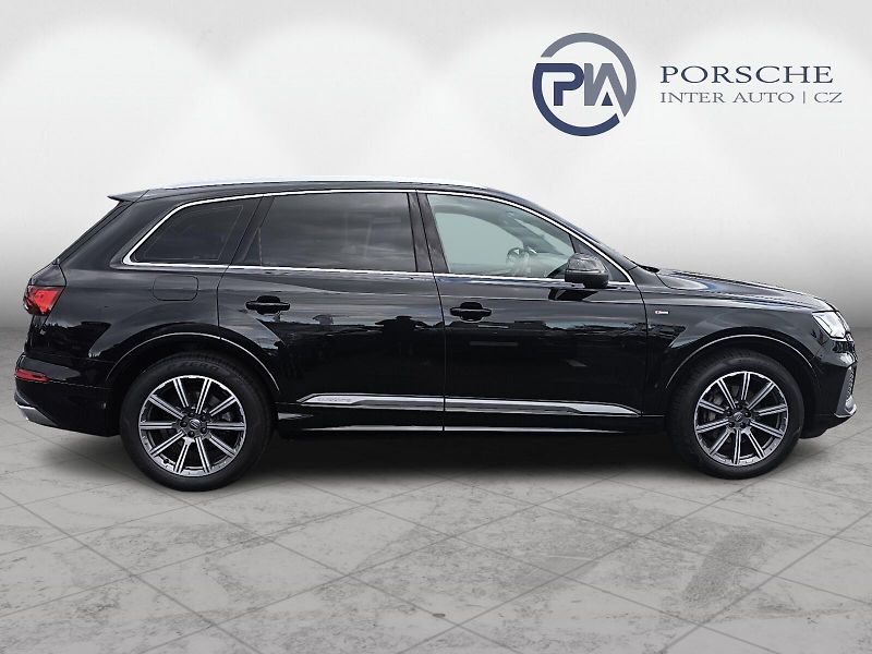 Audi Q7 3.0TDi S-Line - fotka 24 z 25