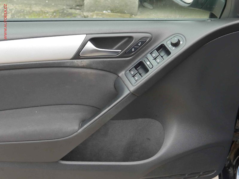 Volkswagen Golf (2011) 1.2 TSi, Comfortline - fotka 15 z 15