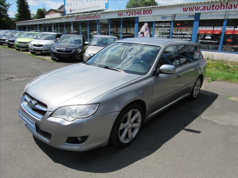 Subaru Legacy 2,0 R 121kW 4x4 - fotka 1 z 33