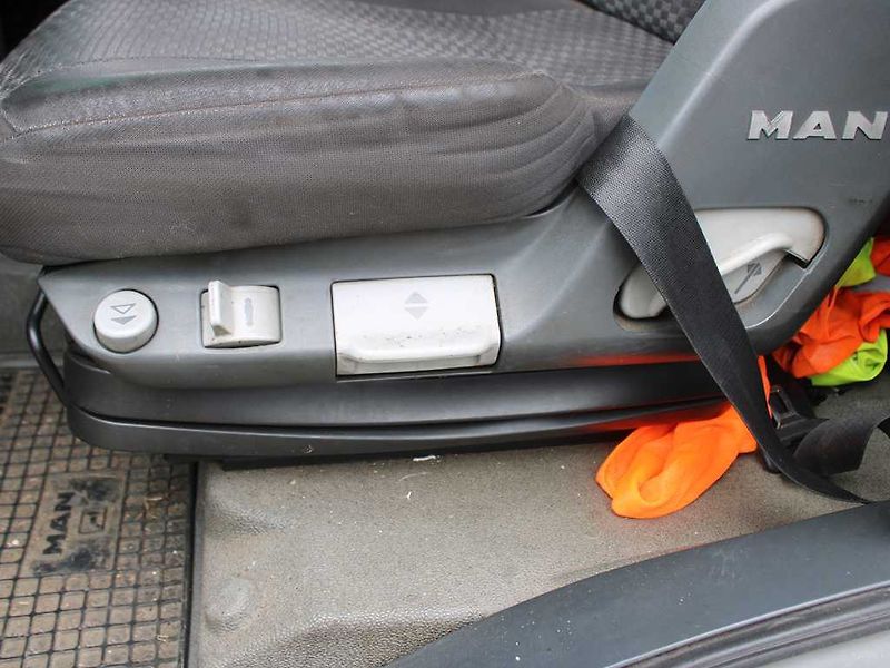 MAN TGL 8.180, EURO 3, HYDRAULICKÉ ČEL - fotka 9 z 20