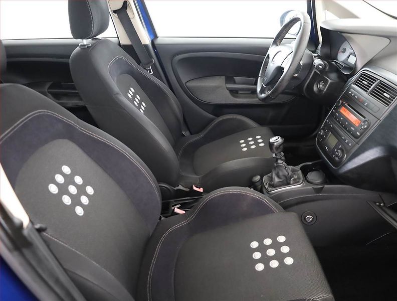 Fiat Grande Punto (2009) 1.4 Star Jet 16V, po STK - fotka 7 z 15