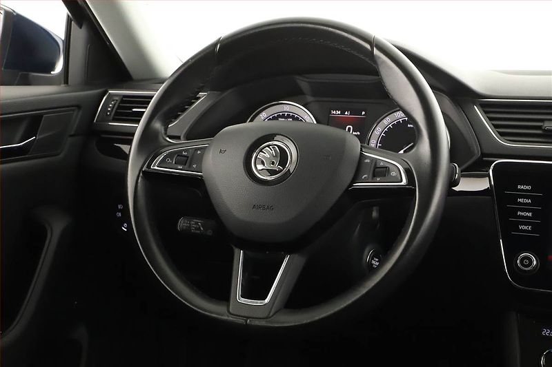 Škoda Superb (2018) Laurin&Klement 2.0 TDI 4x4 - fotka 8 z 18