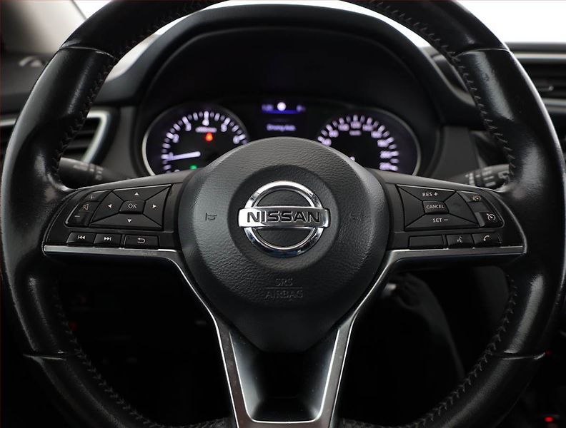 Nissan Qashqai (2019) 1.3 DIG-T, ČR,1.maj - fotka 8 z 16