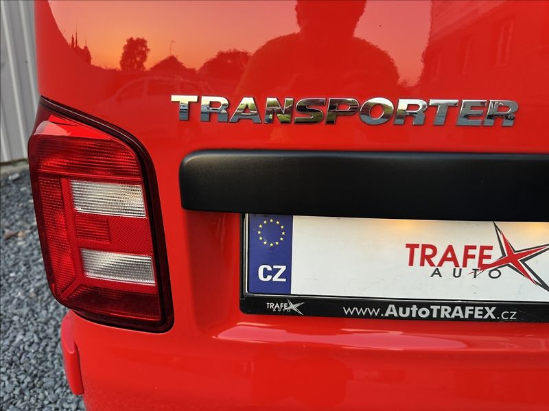 Volkswagen Transporter 2,0 TDI 4MOT LONG DPH 1.maj ČR - fotka 24 z 50