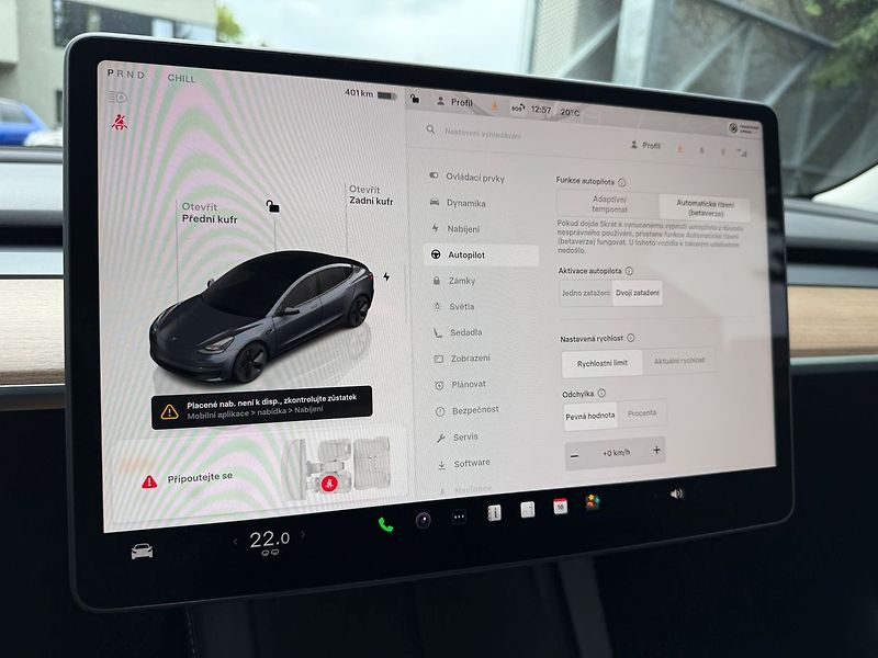 Tesla Model 3 REZERVACE - fotka 20 z 41