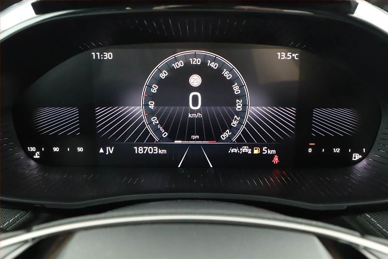 Škoda Fabia (2024) 1.0 TSI, Top Selection, FullLe - fotka 8 z 16
