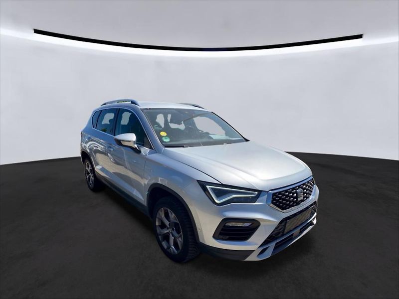 Seat Ateca 2,0 TDI TAŽNÉ,KAMERA,KŮŽE - fotka 2 z 11