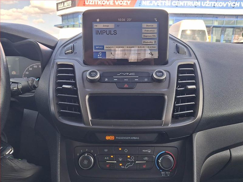 Ford Tourneo Connect (2018) Maxi Trend 1.5 EcoBlue, 5Míst - fotka 11 z 16