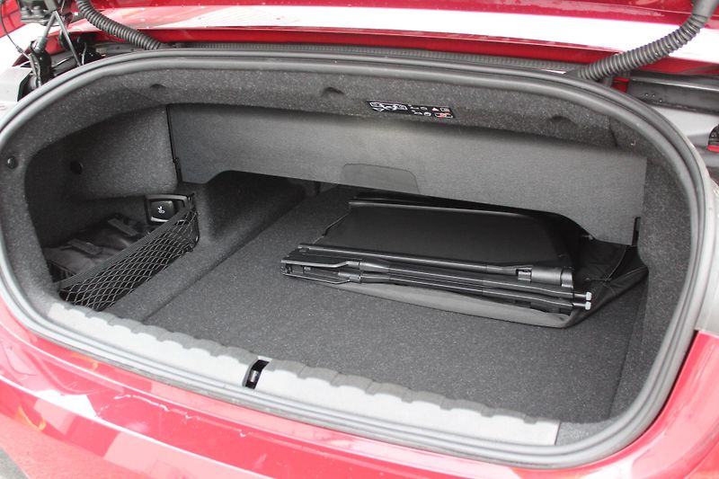 BMW Řada 4 M440i xDrive Cabrio - fotka 21 z 22