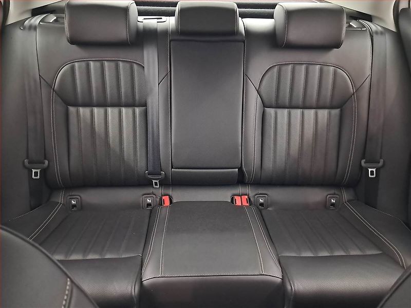 Škoda Superb (2021) Ambition 2.0 TSI - fotka 10 z 19