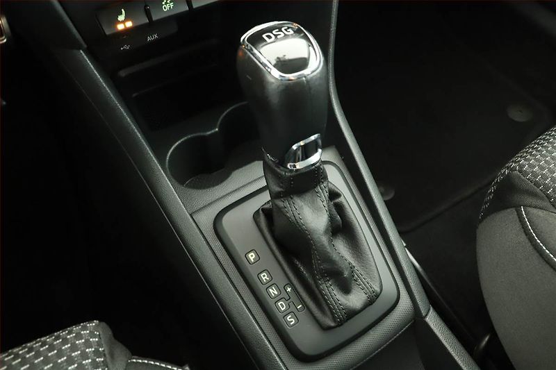 Škoda Rapid (2014) Spaceback 1.6 TDI, Automat - fotka 10 z 15