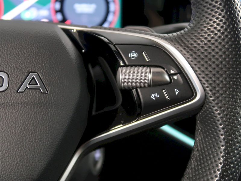 Škoda Superb (2025) SPORTLINE 2.0TSI 195KW 4x4 DSG - fotka 23 z 48