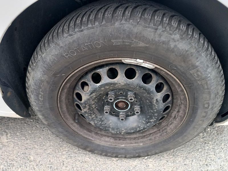 Škoda Octavia III 2.0 TDI - fotka 16 z 42