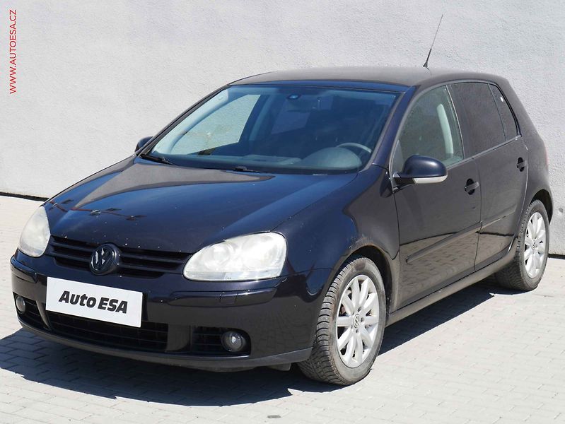 Volkswagen Golf (2006) 1.4TSi, Výhřev sed, temp - fotka 3 z 17