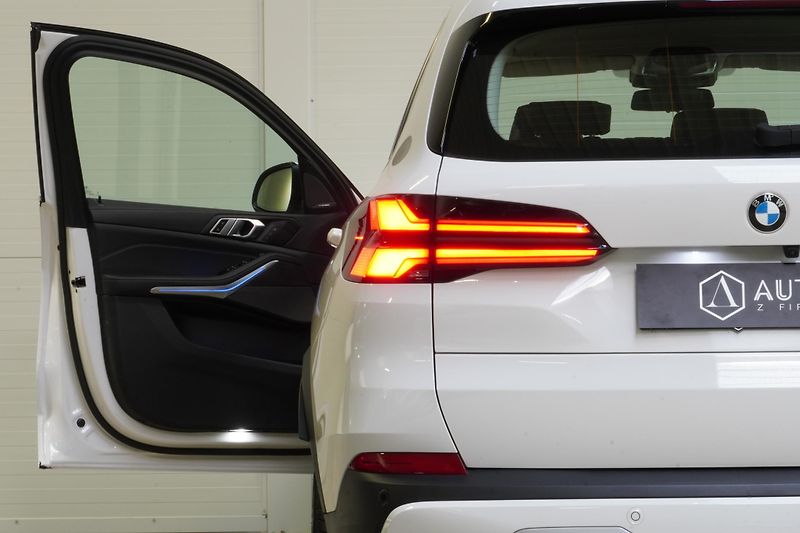 BMW X5 Xdrive30d,360,HUD,ACC,TAŽNÉ - fotka 13 z 41