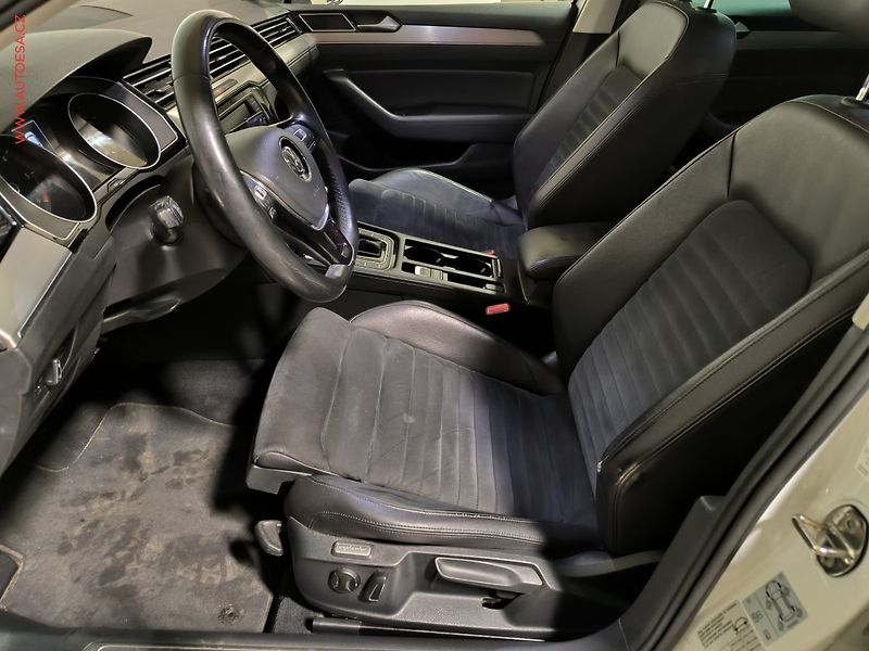 Volkswagen Passat (2015) 2.0 TDi, ČR, Highline, DSG - fotka 9 z 17