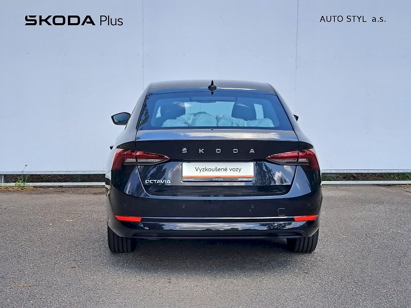 Škoda Octavia (2023) Ambition 1,5 TSI 110 kW - fotka 8 z 23