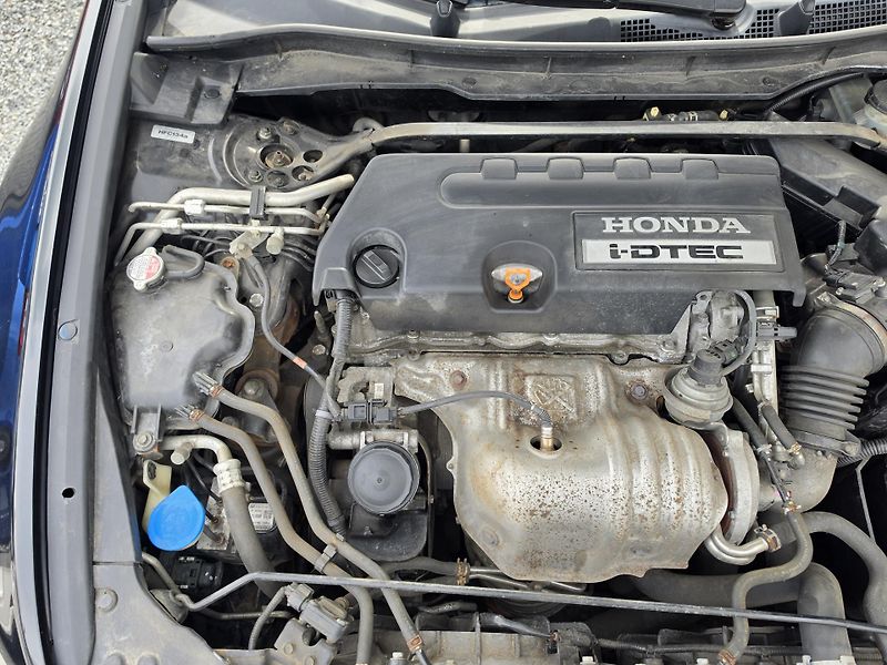 Honda Accord 2.2D - fotka 16 z 21