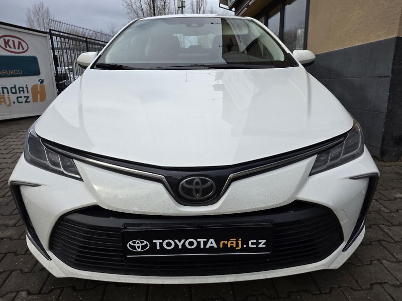 Toyota Corolla 1.5-1.MAJ-ZÁRUKA-NAVI-KAMERA   - fotografie inzerátu