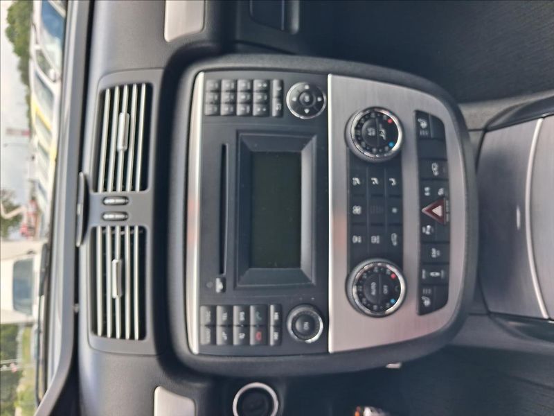 Mercedes-Benz Třídy R 3,0 350CDi, 4x4 - fotka 14 z 15