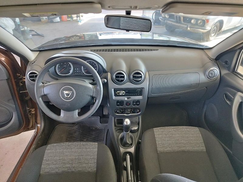 Dacia Duster (2012) 1,6I,77KW,KLIMA,ALU,KOUP.V ČR - fotka 18 z 22