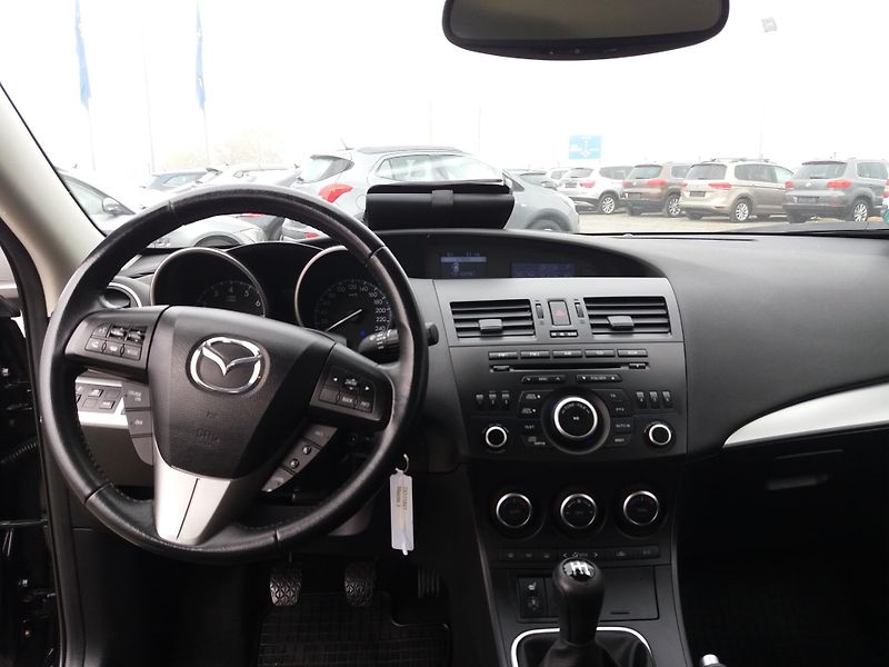 Mazda 3 1.6i,77kW,VÝHŘEV.SEDA+ČEL.SKLO - fotka 8 z 23